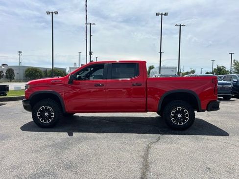 Used 2025 Chevrolet Silverado 1500 ZR2 AWD/4WD image 6