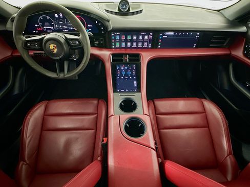 Used 2022 Porsche Taycan 4S image 20