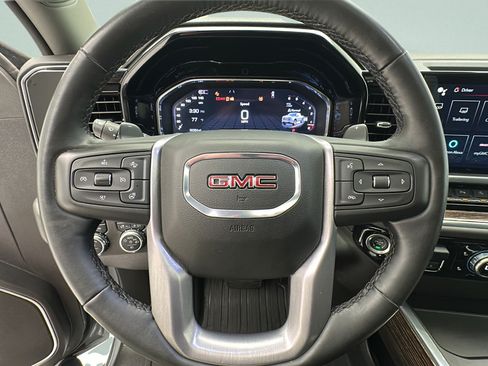 Used 2024 GMC Sierra 1500 Elevation w/ Elevation Premium Package AWD/4WD image 19