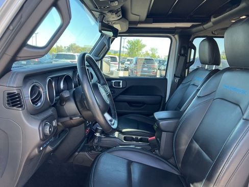 Used 2023 Jeep Wrangler Unlimited Rubicon 4xe w/ Cold Weather Group AWD/4WD image 29