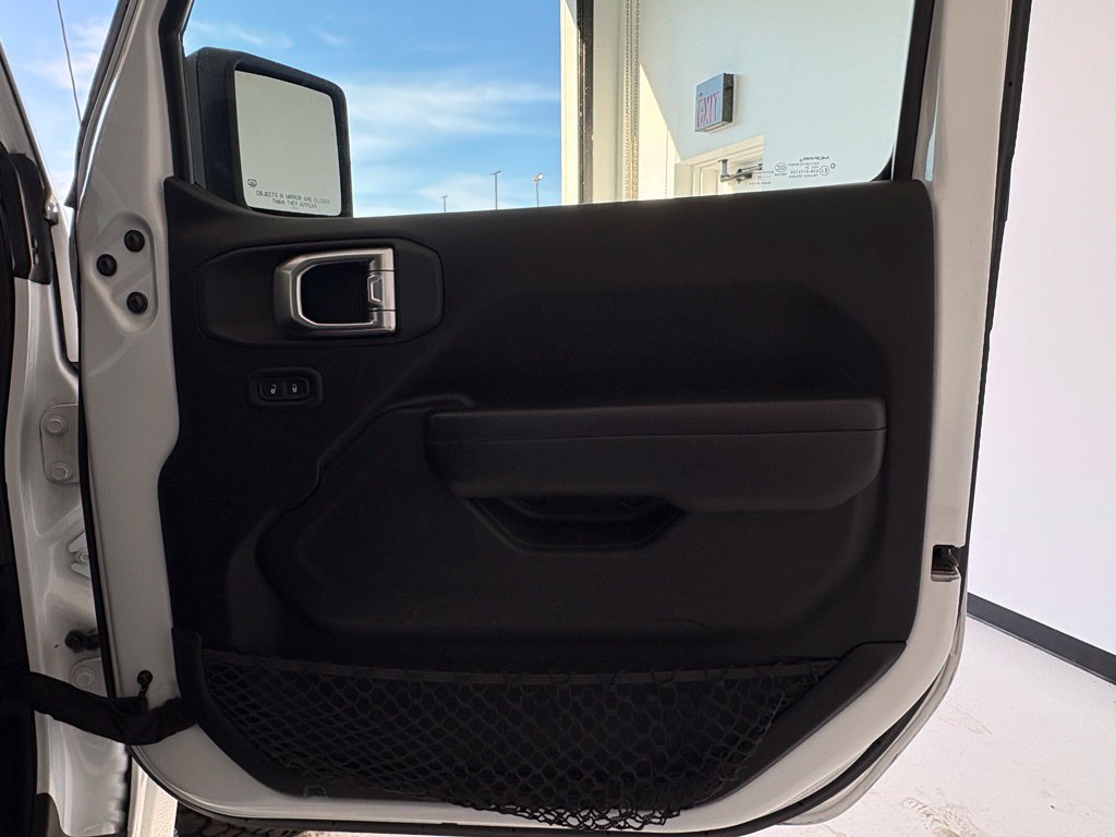 Used 2020 Jeep Gladiator Rubicon AWD/4WD image 38