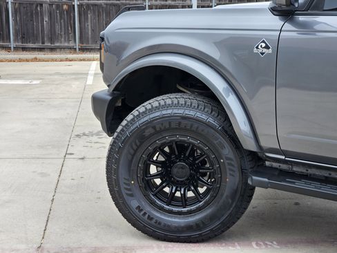 Used 2024 Ford Bronco Outer Banks image 5