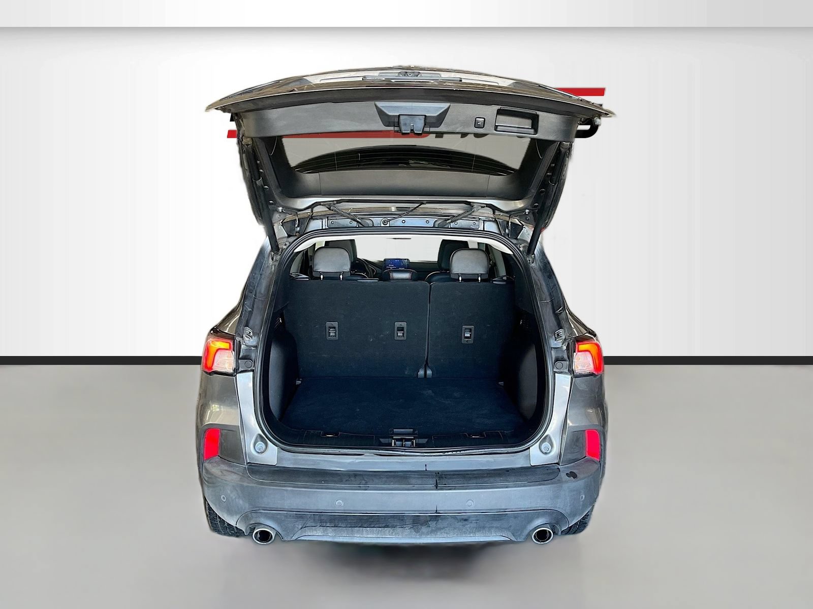 Used 2022 Ford Escape SEL w/ SEL Stealth AWD Package image 25
