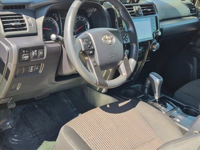 Used 2024 Toyota 4Runner TRD Off-Road AWD/4WD image 10