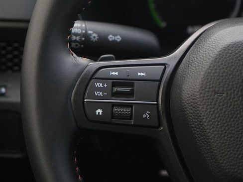 Used 2026 Honda CR-V Sport image 17