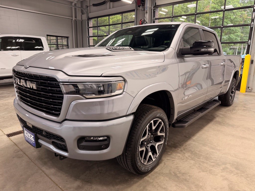 Used 2025 RAM 1500 Laramie w/ Sport Appearance Package AWD/4WD image 5