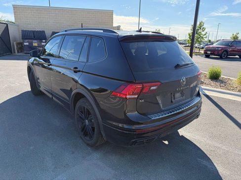 Used 2022 Volkswagen Tiguan SE R-Line image 6