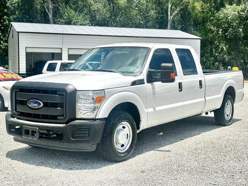 Used 2016 Ford F250 XL w/ Power Equipment Group RWD image 3