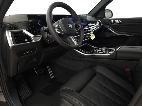 Used 2026 BMW X5 xDrive40i w/ M Sport Package AWD/4WD image 11