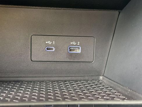 Used 2025 Nissan Pathfinder SV AWD/4WD image 33