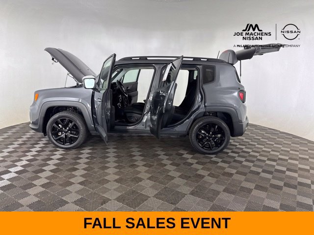 Used 2023 Jeep Renegade Altitude w/ Convenience Group I AWD/4WD image 19