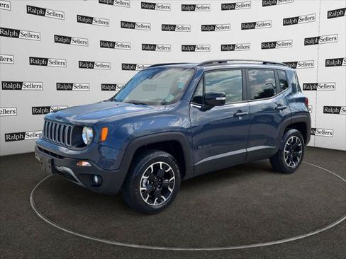 Certified 2023 Jeep Renegade Latitude AWD/4WD image 2