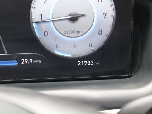 Used 2024 Hyundai Tucson Limited image 27