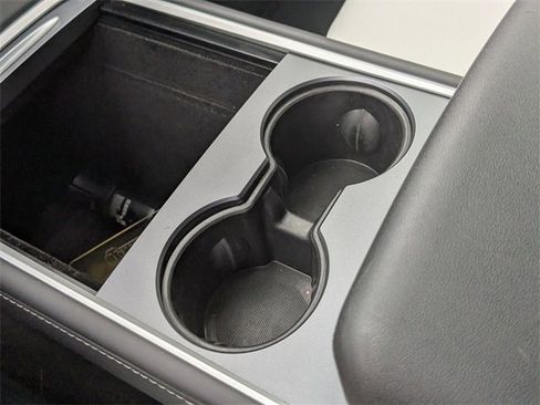 Used 2023 Tesla Model Y Long Range image 15