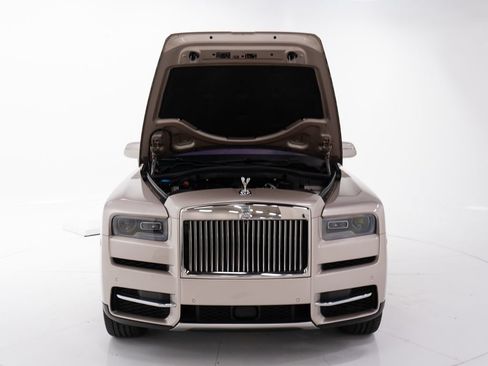 Certified 2019 Rolls-Royce Cullinan AWD/4WD image 52