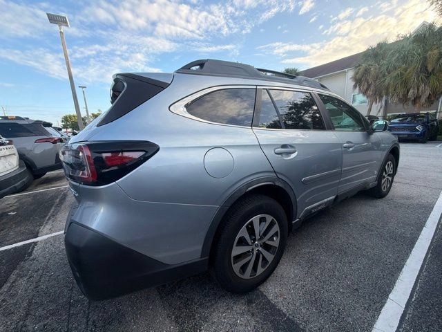 Used 2021 Subaru Outback Premium AWD/4WD image 2