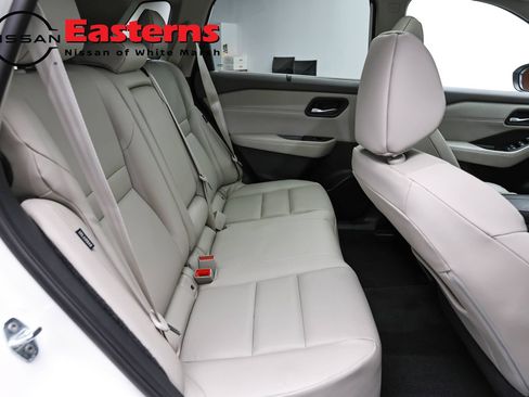 Used 2023 Nissan Rogue SV w/ SV Premium B Package AWD/4WD image 23