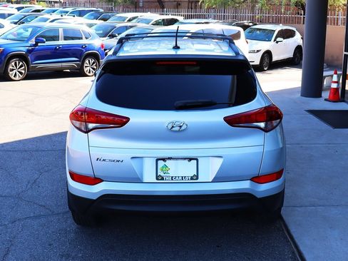 Used 2017 Hyundai Tucson SE w/ SE Popular Package 02 FWD image 10