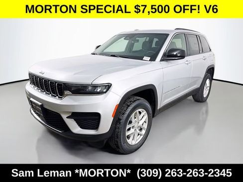 New 2025 Jeep Grand Cherokee Laredo w/ Luxury Tech Group I AWD/4WD image 3