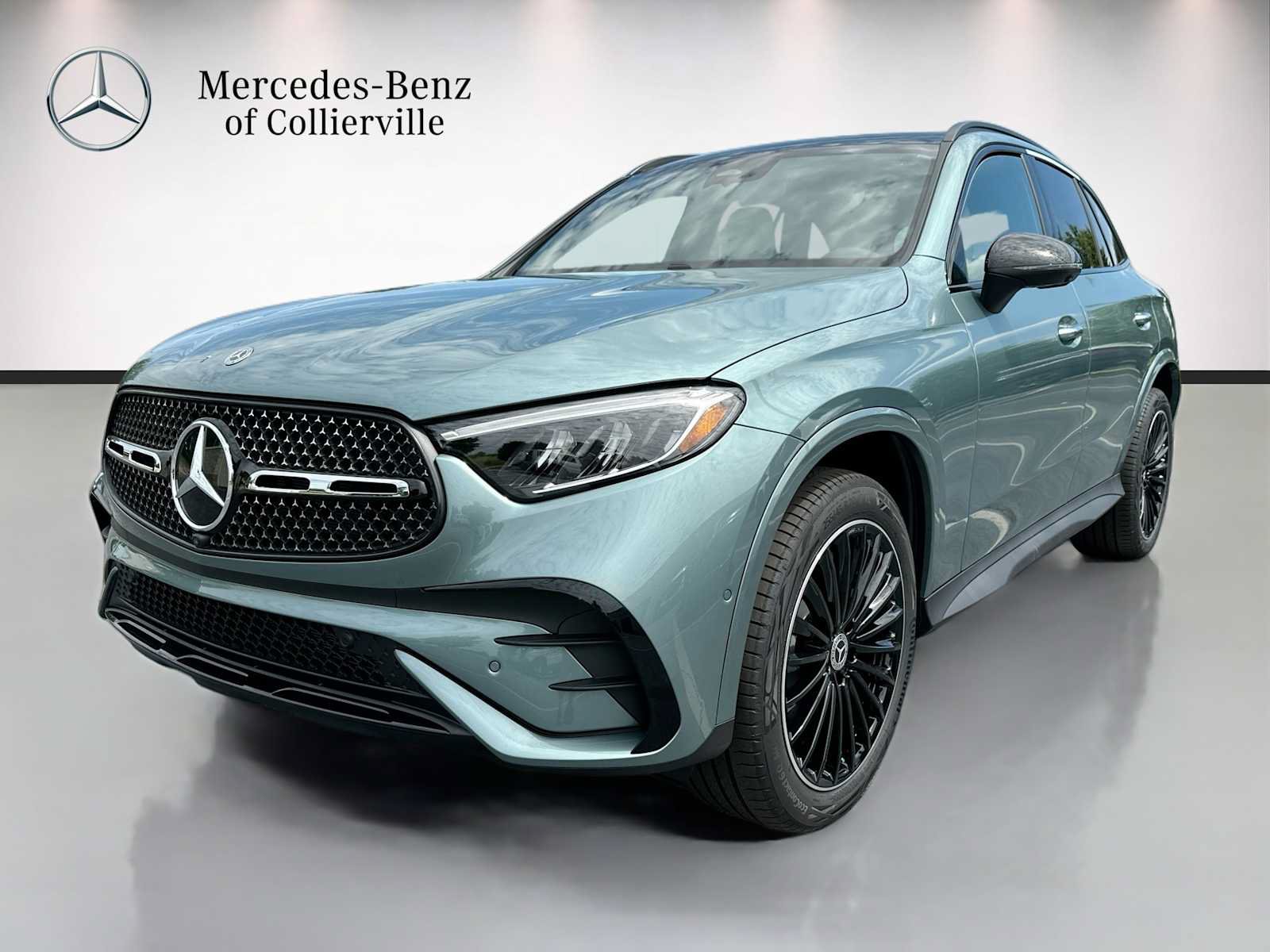 Used 2026 Mercedes-Benz GLC 300 image 1
