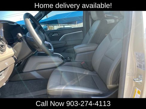 Used 2023 Chevrolet Colorado ZR2 w/ ZR2 Convenience Package III image 12
