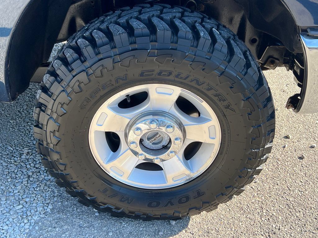 Used 2013 Ford F250 XLT w/ FX4 4X4 Off-Road Pkg image 10