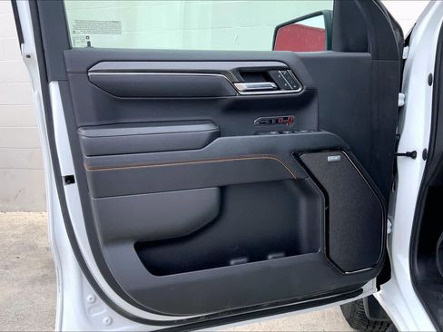 Used 2023 GMC Sierra 1500 AT4 w/ AT4 Premium Package AWD/4WD image 27