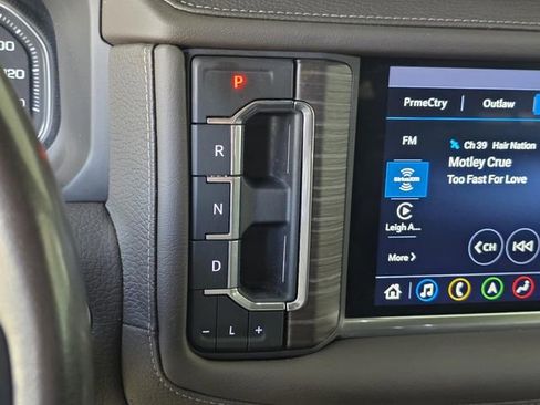 Used 2021 GMC Yukon Denali w/ Denali Premium Package AWD/4WD image 38