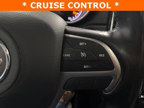 Used 2022 Jeep Grand Cherokee Limited w/ Tech Group image 22