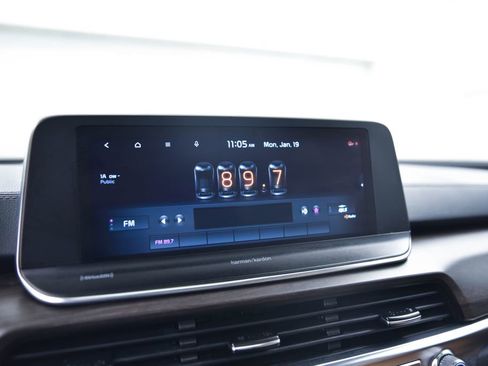 Used 2022 Kia Telluride SX w/ Towing Package image 17