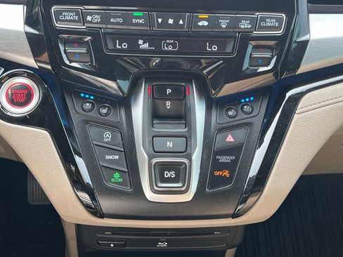 Used 2020 Honda Odyssey Elite image 34