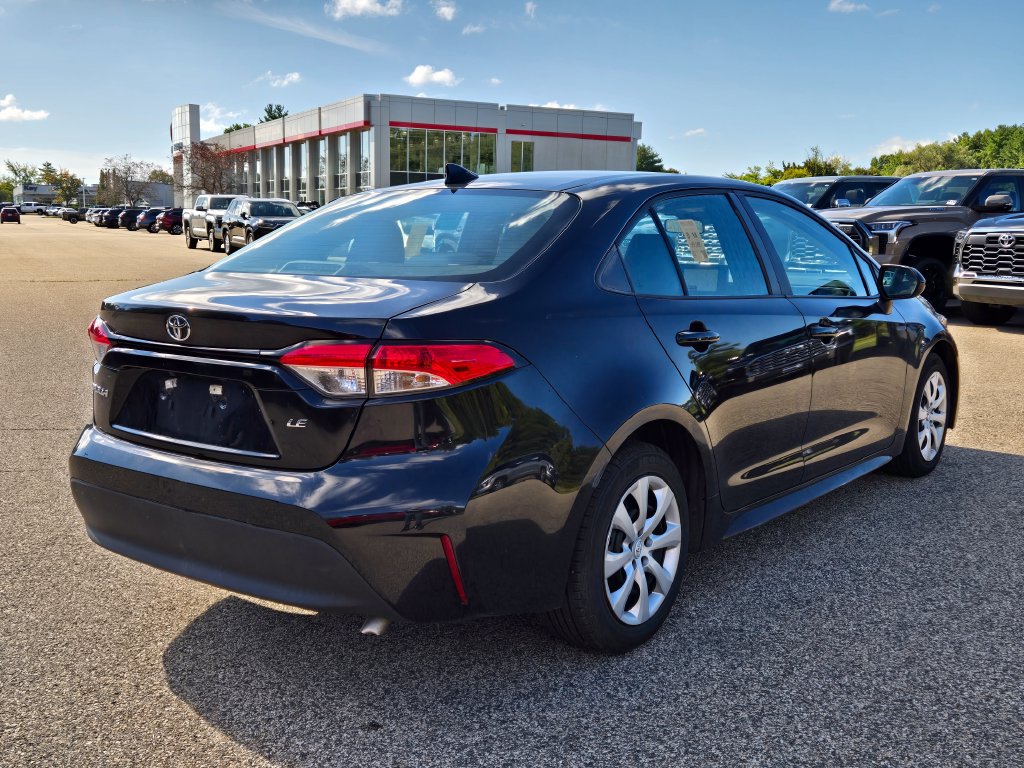 Used 2023 Toyota Corolla LE FWD image 6