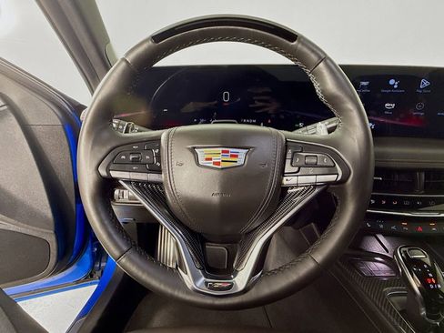 Used 2025 Cadillac CT5 V w/ Technology Package AWD/4WD image 13