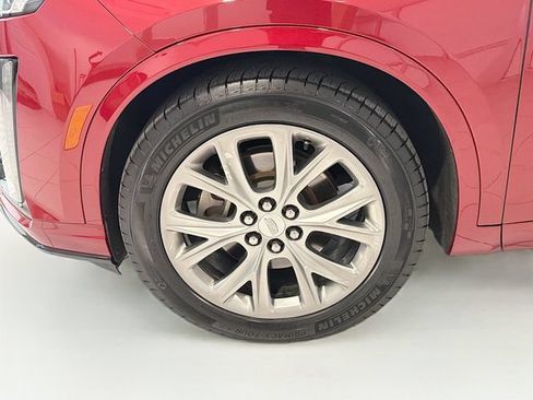 Used 2020 Cadillac XT6 Sport AWD/4WD image 28
