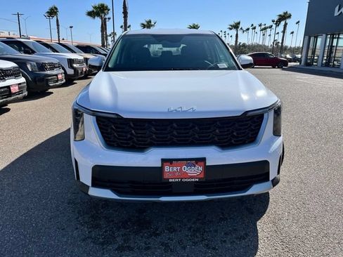 New 2026 Kia Sorento LX FWD image 2
