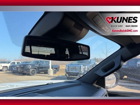 Used 2025 GMC Yukon Denali AWD/4WD image 25