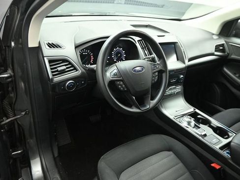Certified 2020 Ford Edge SE FWD image 9