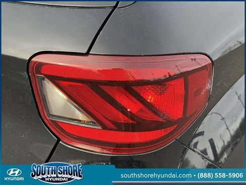 Certified 2023 Hyundai Venue SEL w/ Cargo Package image 13