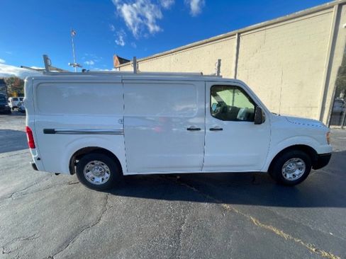 Used 2019 Nissan NV 2500 SV image 5