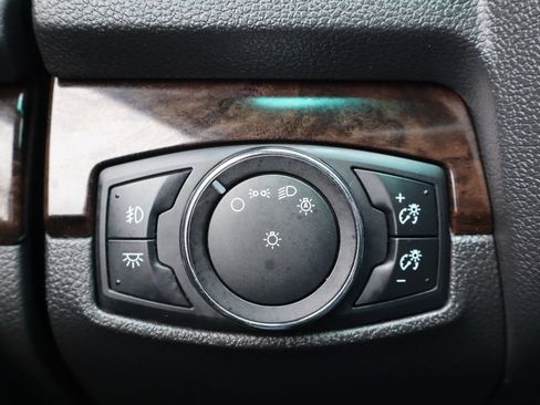 Used 2014 Ford Explorer Limited image 30