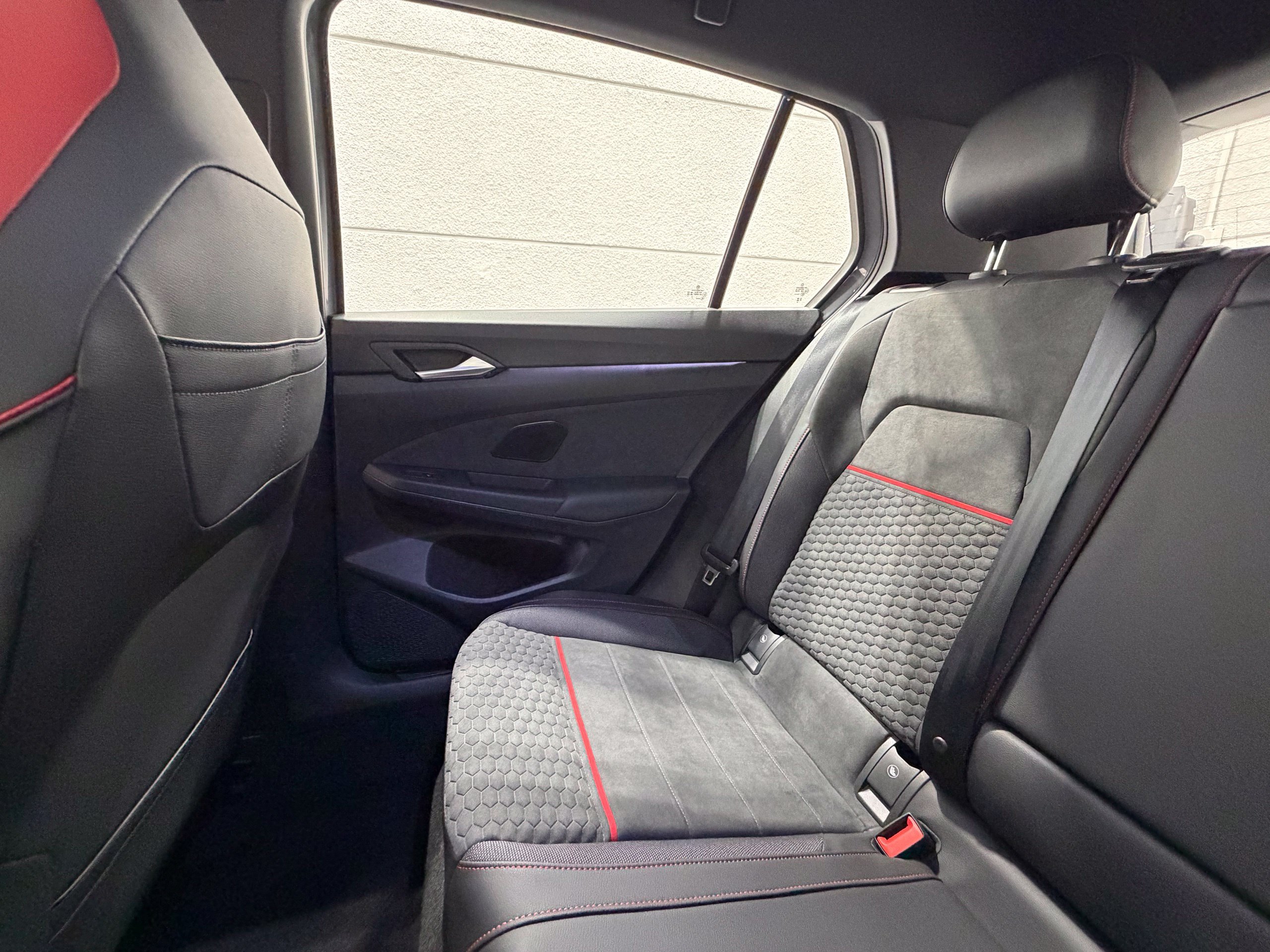 New 2026 Volkswagen GTI SE FWD image 33