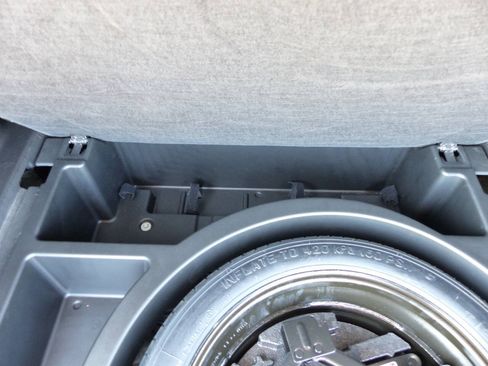 Used 2022 Chevrolet Blazer LT FWD image 52