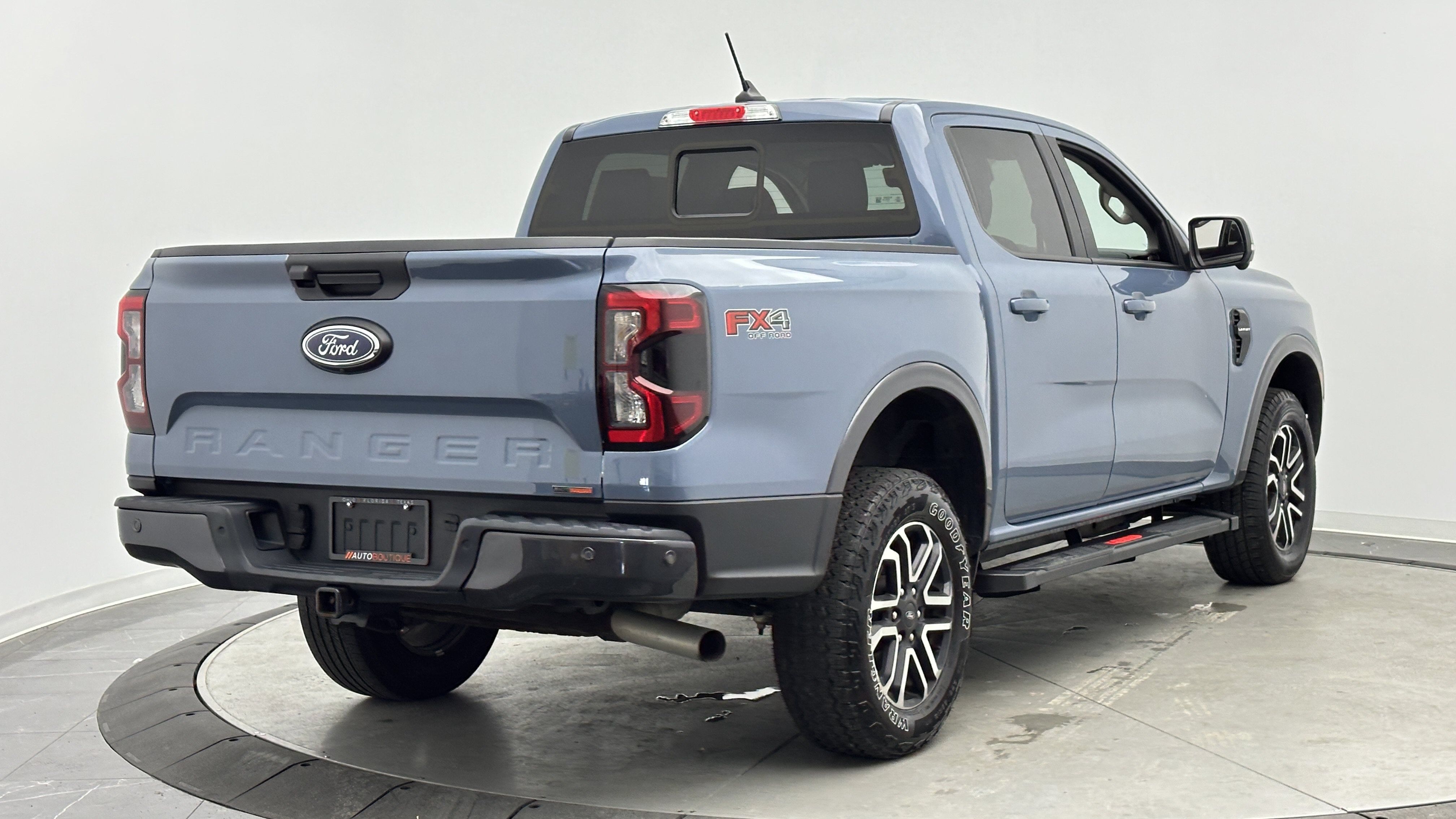 Used 2024 Ford Ranger Lariat w/ FX4 Off-Road Package AWD/4WD image 7