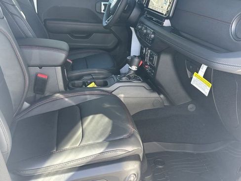 New 2026 Jeep Wrangler Unlimited Rubicon w/ Safety Group image 15