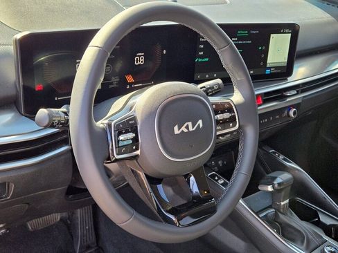 Certified 2025 Kia Sorento EX FWD image 19