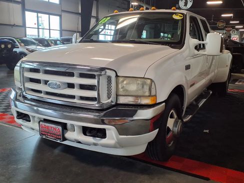 Used 2003 Ford F350 Lariat RWD image 4
