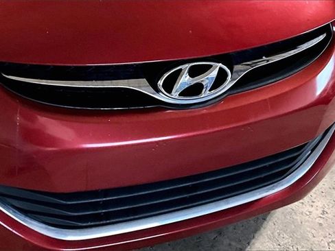 Used 2011 Hyundai Elantra GLS w/ Navigation Pkg 4 image 29