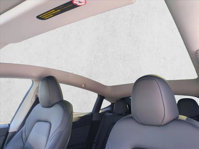 Used 2024 Tesla Model Y Long Range RWD image 16