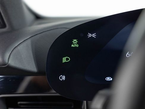 Used 2021 Porsche Taycan 4S image 36