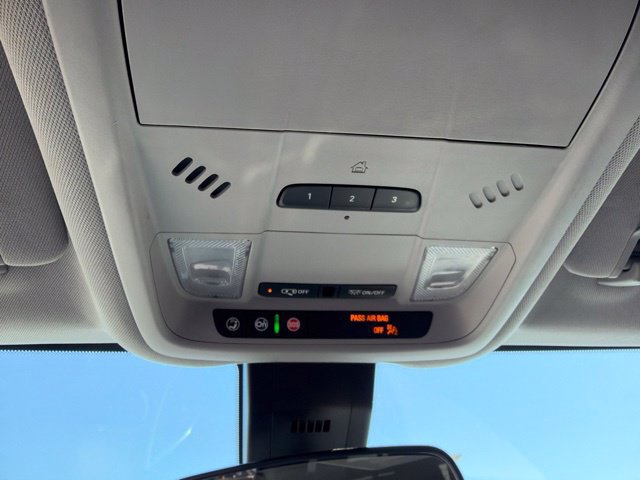 Used 2020 Chevrolet Equinox LT FWD image 25